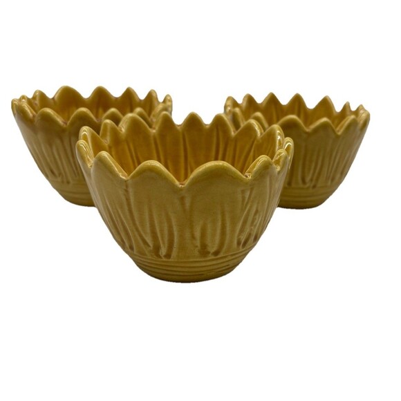 3 Vintage Flower Shaped Bowls Italian Pottery Yellow Figural Set Of 3 READ - Picture 2 of 10